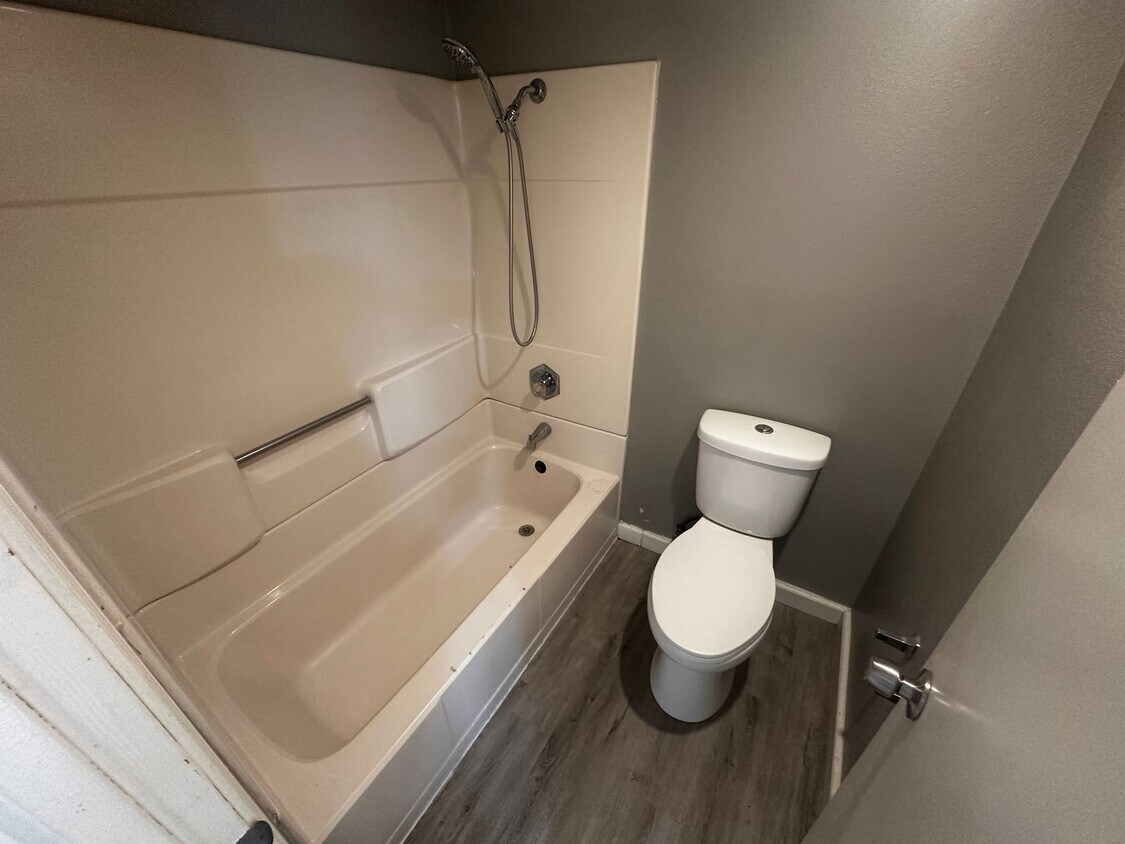 Foto del edificio - 1101 S 14th St