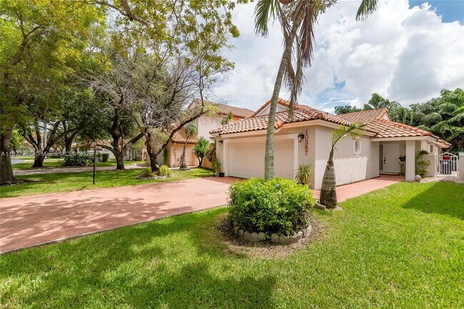 Foto del edificio - 10387 NW 43rd Terrace