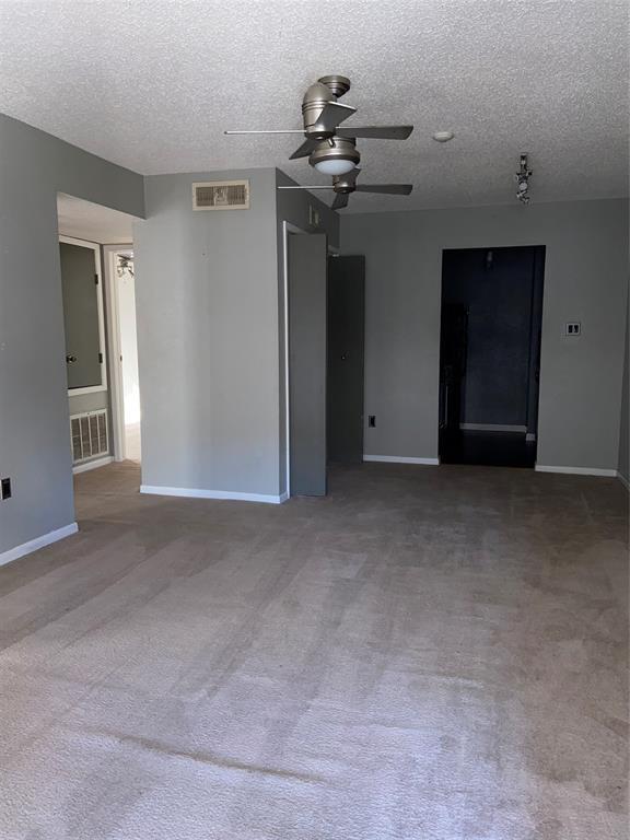 Foto del edificio - 260 El Dorado Blvd