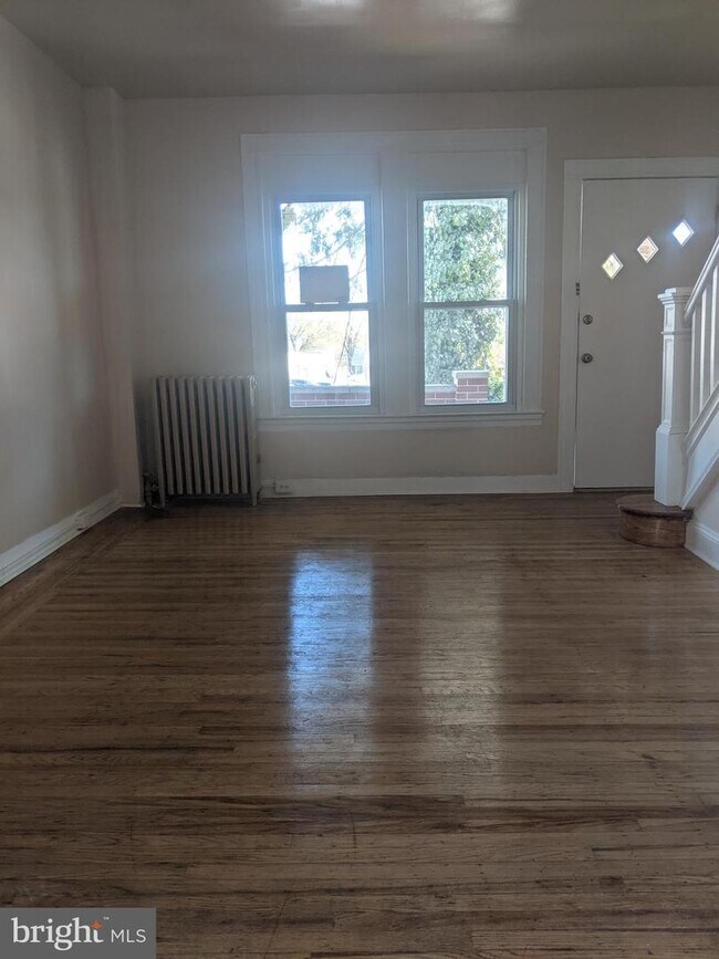Building Photo - 500 Parksley Ave