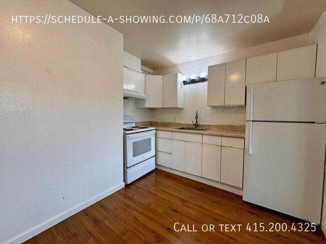 Building Photo - Beautiful One Bedroom Near Cannery Row