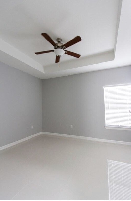 Foto del edificio - 2614 Primrose Ave