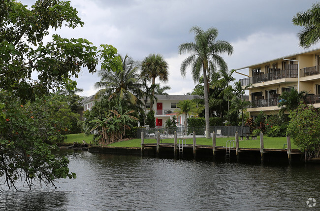 Building Photo - Riverbend Apartments