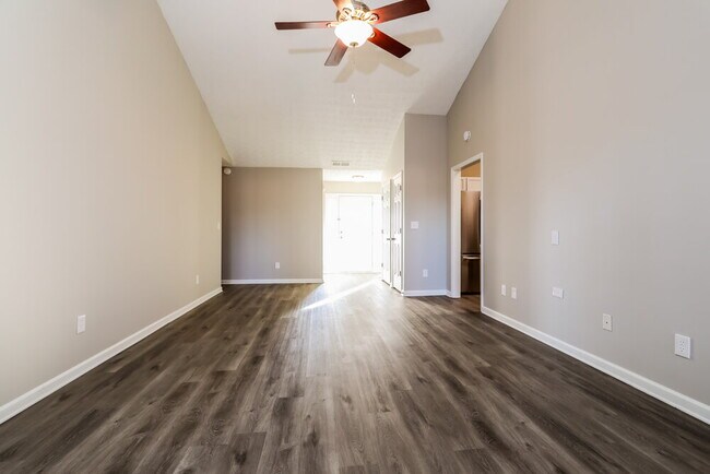 Foto del edificio - 300 Windsor Brook Ln SE