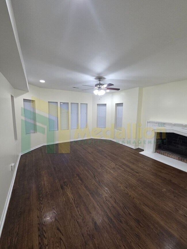 Foto del edificio - 9318 S Loomis St