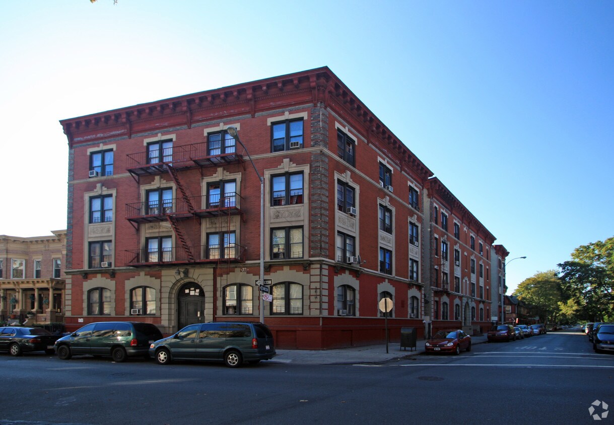 Foto del edificio - 2302-2308 Newkirk Ave