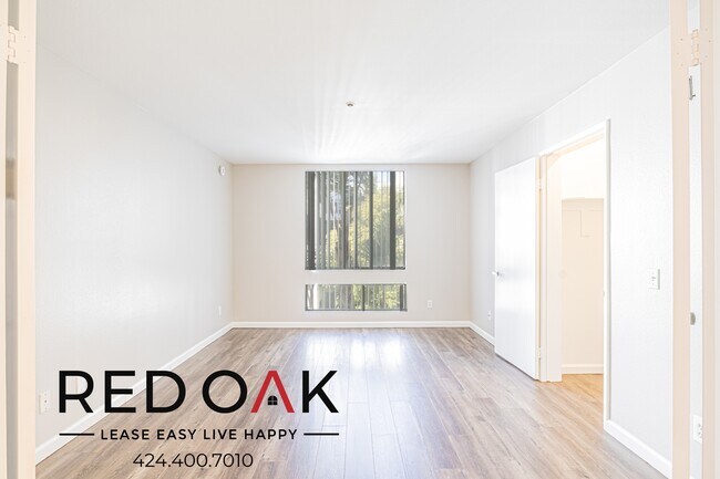 Foto del edificio - 6700 Franklin Pl