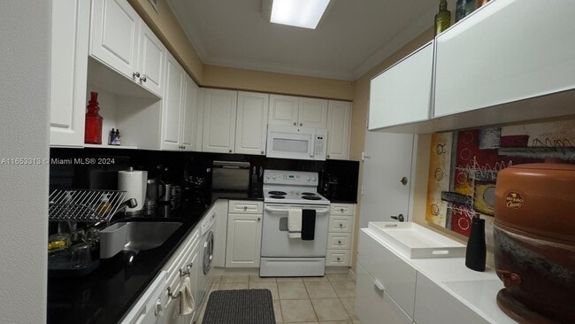 Foto del edificio - 2501 S Ocean Dr