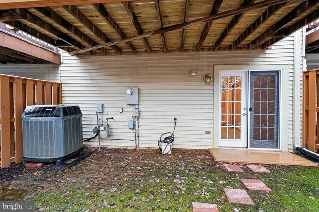 Foto del edificio - 45590 Whitcomb Square