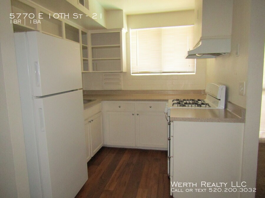 Primary Photo - Close to Park Place Mall and MUCH More!