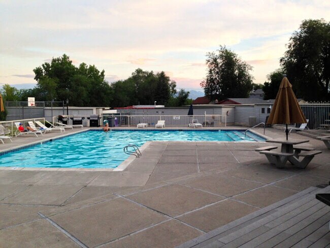 Foto del edificio - 1788 Willowbrook Dr