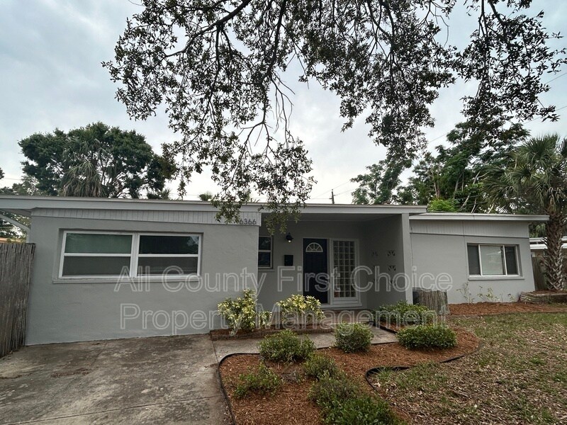 Foto principal - 6366 21st Ave N