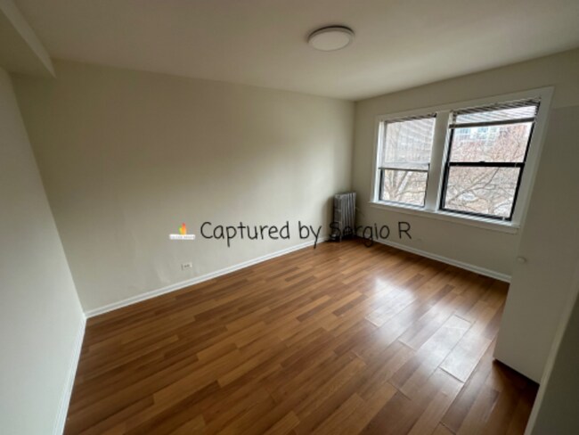 Foto del edificio - 839 W Sheridan Rd