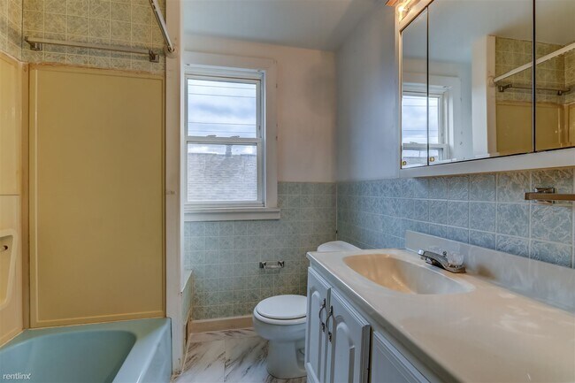 Foto del edificio - 2 br, 1 bath House - 47 Hill St