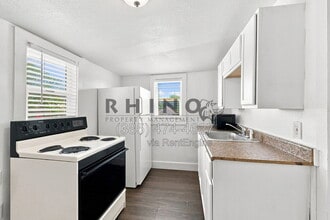 Building Photo - 2440 B Ave