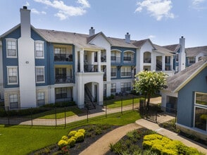 Building Photo - Phillips Pass