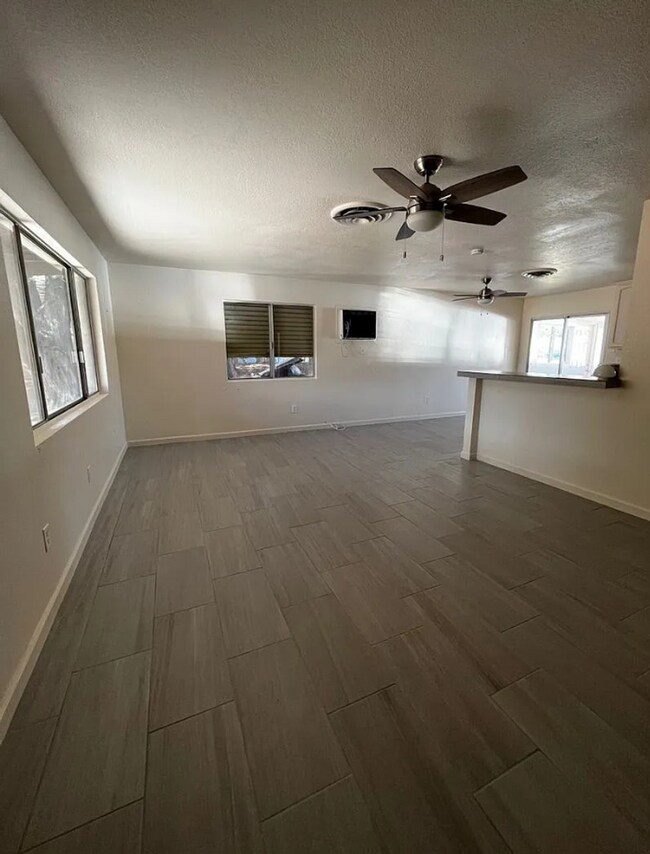 Foto del edificio - AVAILABLE NOW $200 off First Month Rent