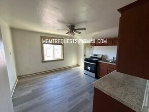 Building Photo - 4367 Jurupa Ave