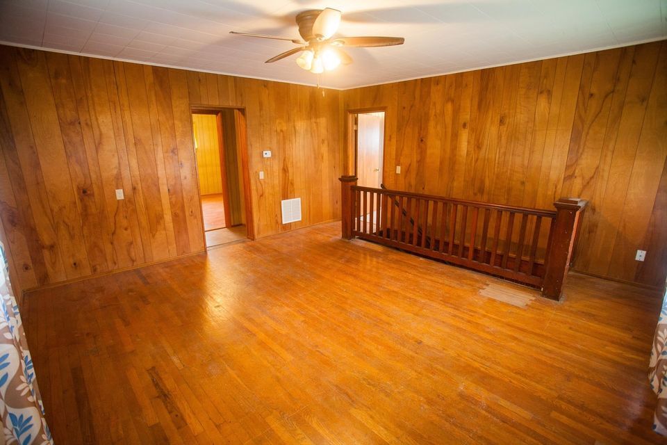 Primary Photo - 379 McCue Ave