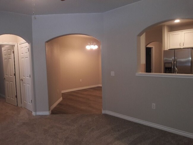 Dining Room - 4672 W 20th Street Rd