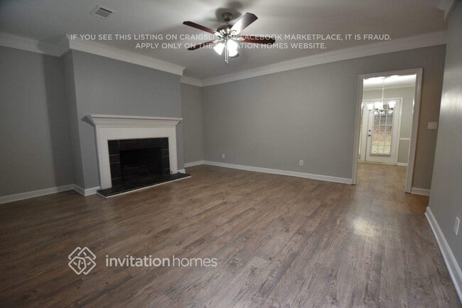 Building Photo - 423 Willow Ct SE