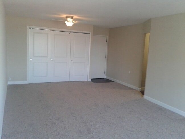 Interior Photo - Garfield Tower - GAR