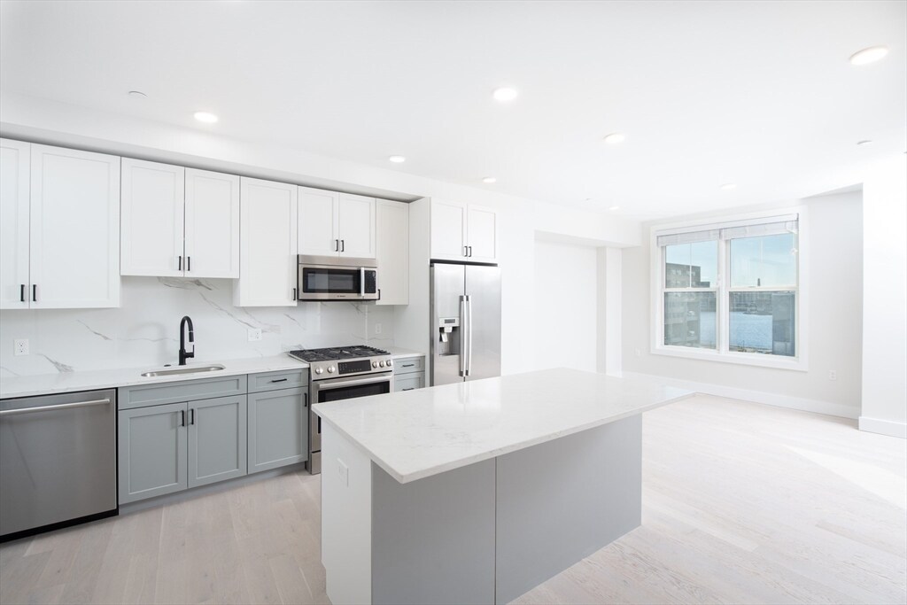 Foto principal - 427 Border St