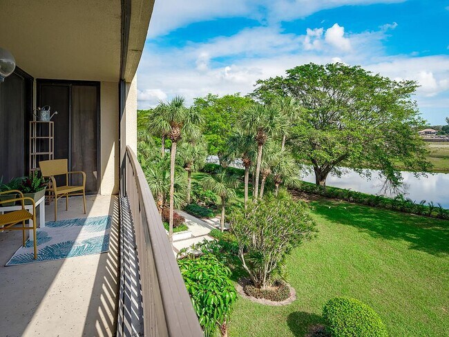 Foto del edificio - 2450 Presidential Way