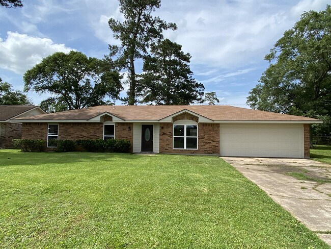 Building Photo - 88 Heritage Dr
