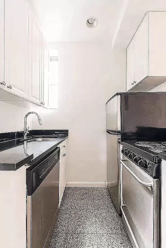 Foto del edificio - 2 Bank St