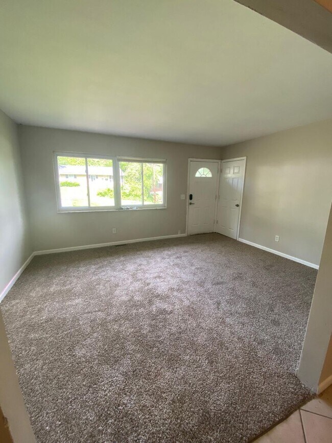 Foto del edificio - 3-Bed Ranch