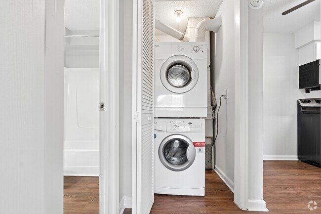 1 habitación - 1 baño - 540 pies cuadrados - Lavadora y secadora - Ridgewood - Students save up to 10%!