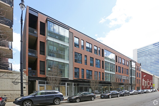 Building Photo - 857 N Larrabee St