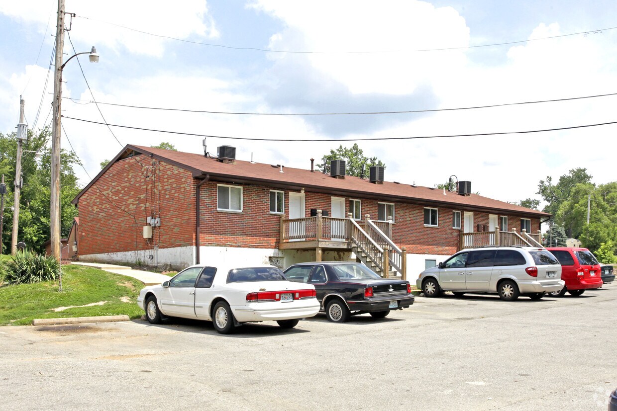 Primary Photo - Edmundson Square