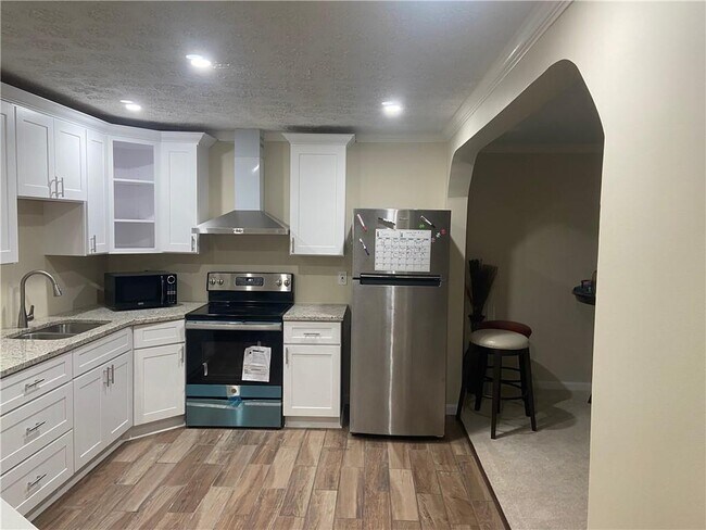 Foto del edificio - 1807 Hampton Woods Way NW