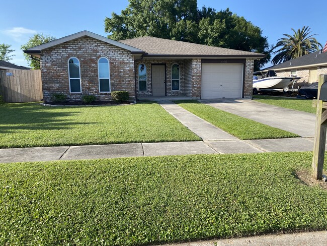 Building Photo - 440 Hooper Dr