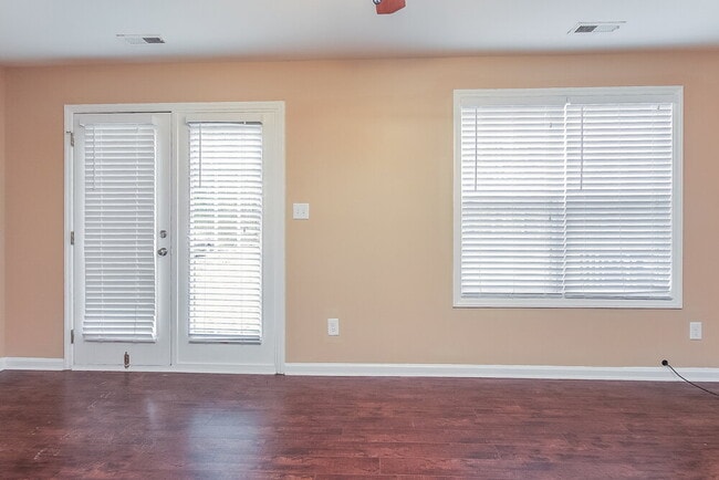 Foto del edificio - 2515 Dearborn Dr