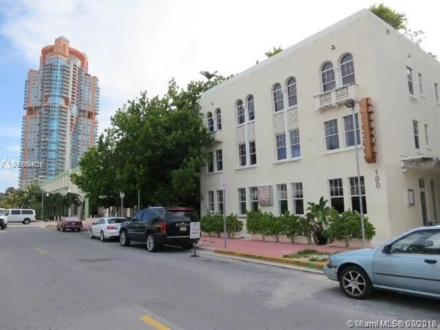 Primary Photo - 100 Collins Ave