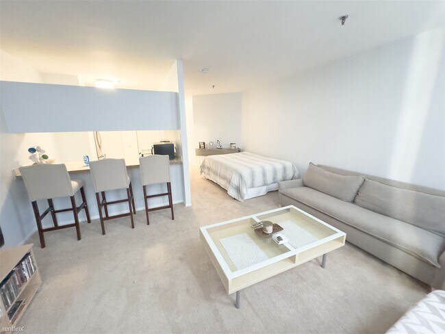 Foto del edificio - Studio, 1 bath Condo - 780 S Federal St