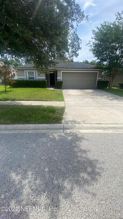 Primary Photo - 408 S Aberdeenshire Dr