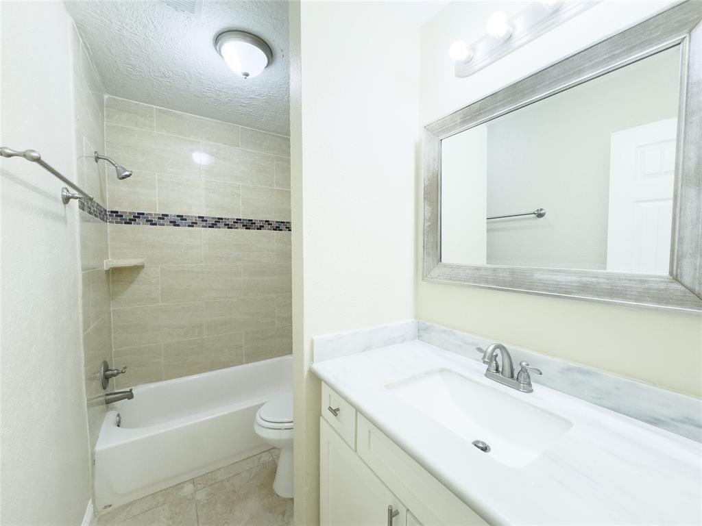 Primary Photo - 13523 Hampton Falls Dr