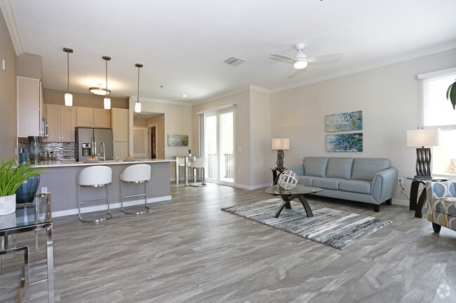 Interior Photo - The Palms @ Chesapeake