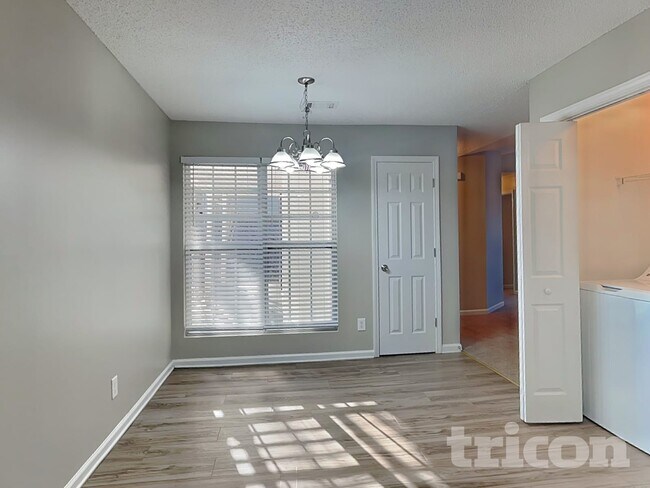 Foto del edificio - 1522 Mill Creek Rd