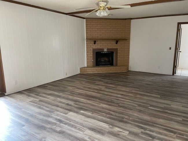 Foto del edificio - 7815 E 77th Pl