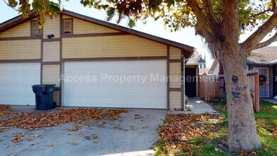 Building Photo - 1428 Pecos Ave