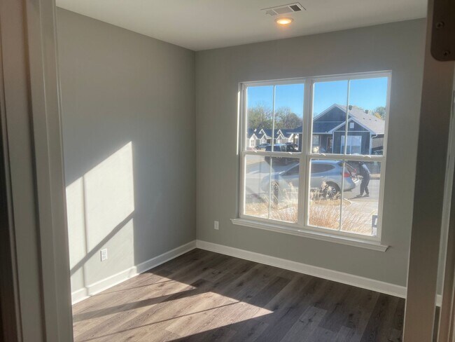 Foto del edificio - 3 Bed 3 Bath Home