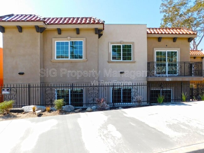 Building Photo - 10215 Tujunga Canyon Blvd