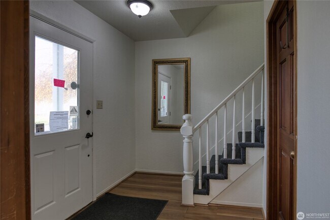 Building Photo - 208 N. &quot;H&quot; Street