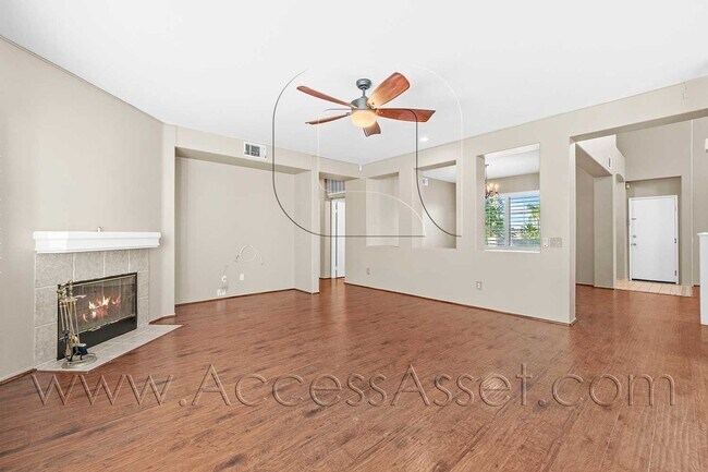 Foto del edificio - 1358 Baldwin St