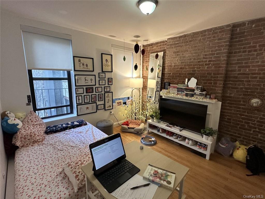 Primary Photo - 1420-1422-1422 3rd Ave